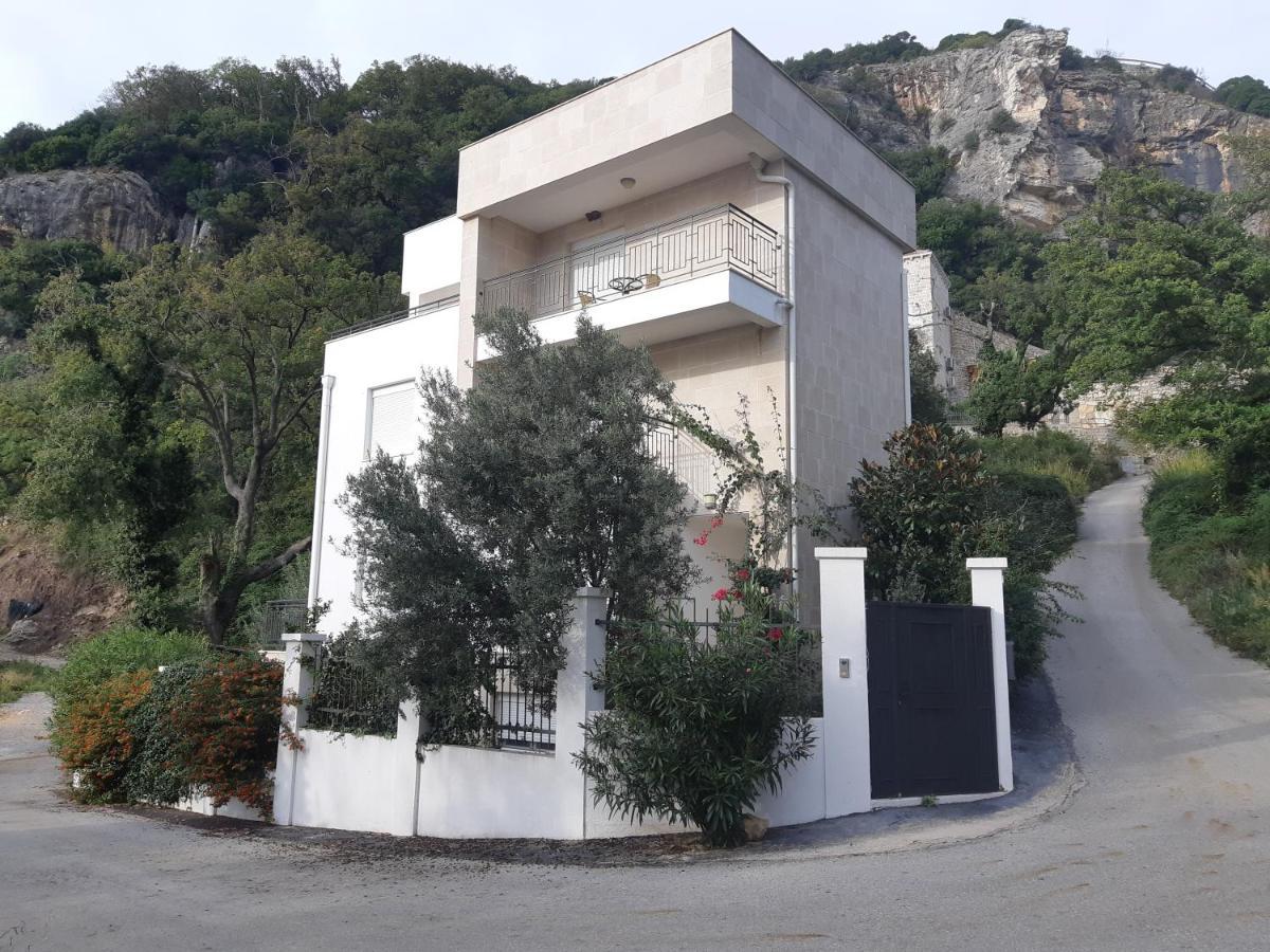 Apartments Villa Simonovic Petrovac 외부 사진