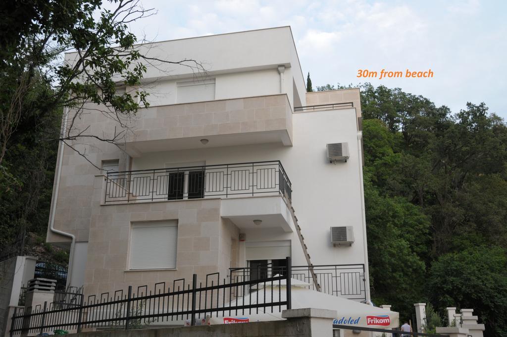 Apartments Villa Simonovic Petrovac 외부 사진